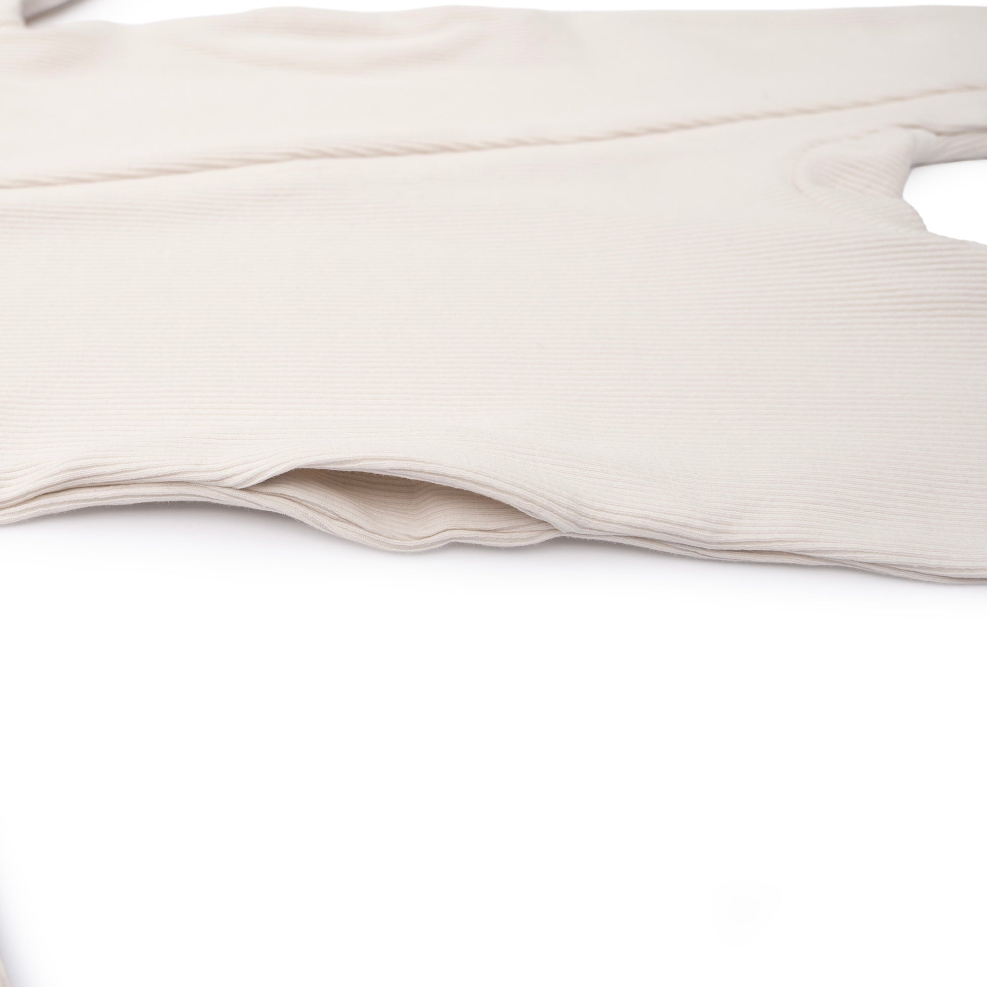 Closeup of side slit